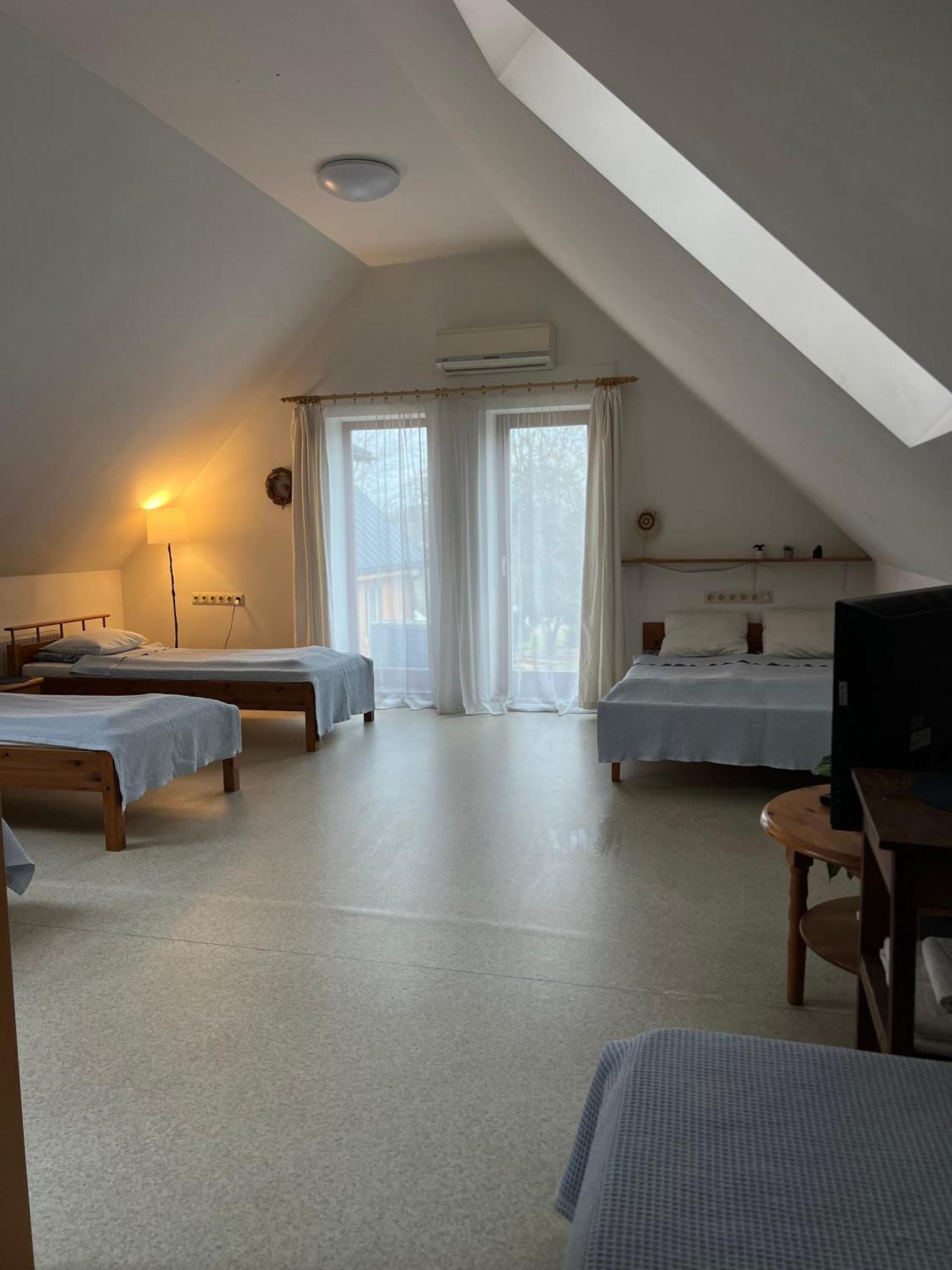Maza Kapa Hotel Koknese ภายนอก รูปภาพ